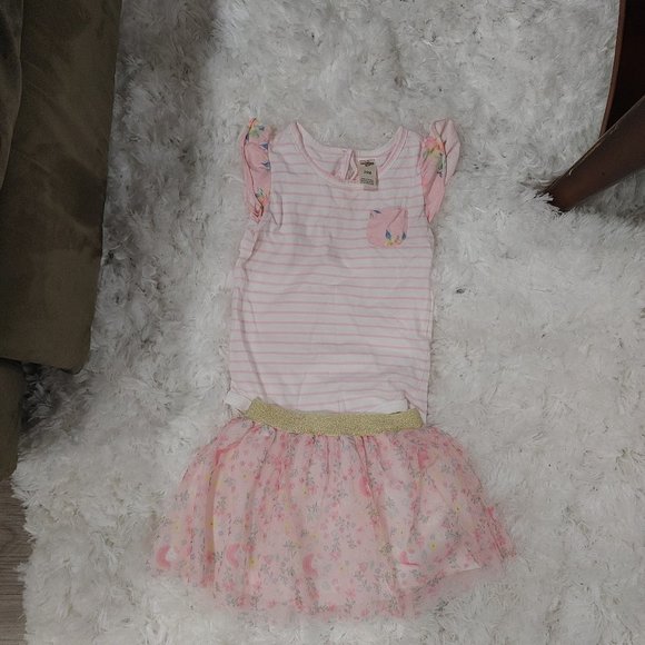 24 month outfit - Picture 1 of 3